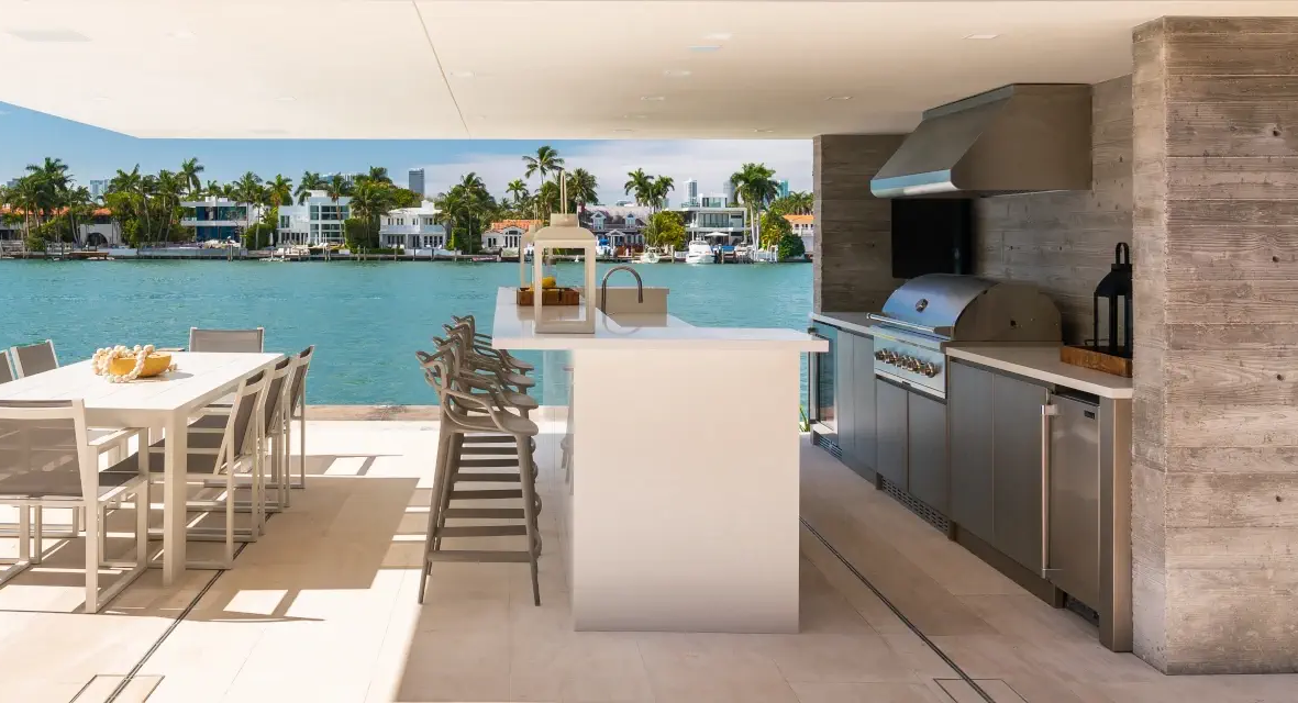 Fort Lauderdale Outdoor Kitchens: Top Trends for 2026 hero image