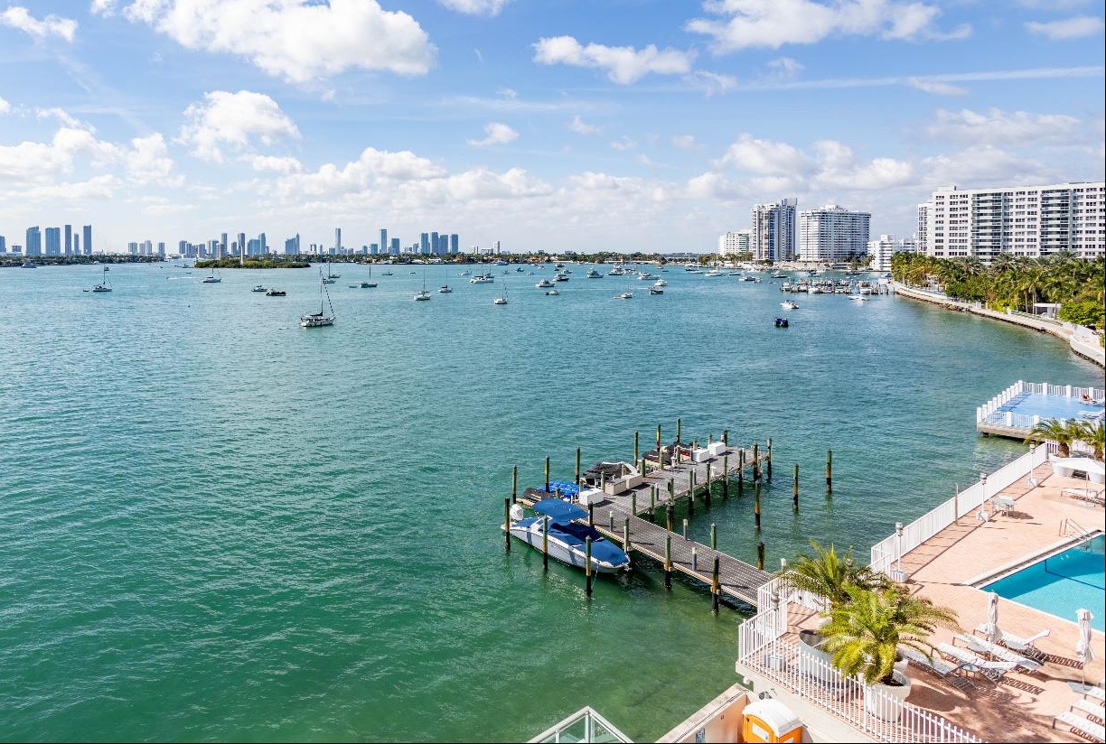 How to Choose the Right Contractor for Your Florida Home Project hero image