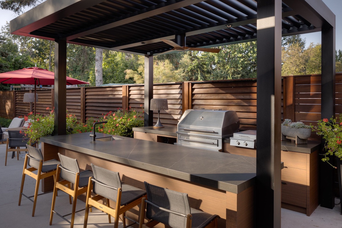 Smart Outdoor Kitchen Ideas for Compact Yards hero image